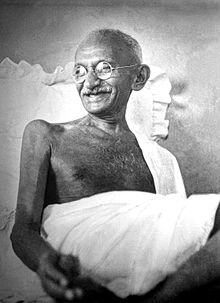 gandhi_smiling_1942