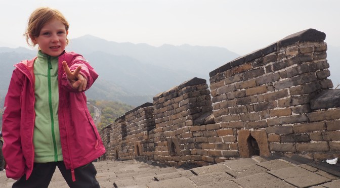 Jeanne sur la grande muraille de Chine