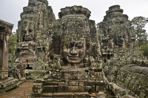 angkor-wat-statues